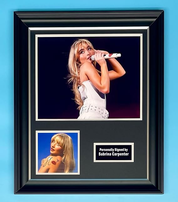 Sabrina Carpenter Signed Photo In Luxury Handmade Wooden Frame & AFTAL Member Certificate Of Authenticity Music Memorabilia Autograph Auto Poster