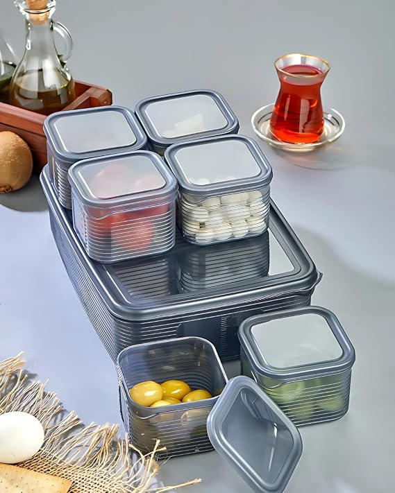 6'lı Kapaklı Kahvaltılık Seti, Antrasit, Çizgili Vakumlu Bölmeli Tepsi, 1 Adet 40x23 cm Tepsi ve 6 Adet 10x10x5.3 cm Saklama Kabı, BPA Free