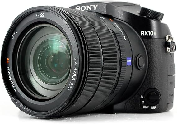 Sony DSCRX10M3 4K Premium Digital Bridge Camera with a 24-600 mm F2.4-4 Zeiss Vario-Sonar T* Lens (20.1 MP, 25x Zoom) - Black